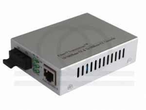 Media konwerter z zasilaniem PoE 15.4W lub 25.5W Fast Ethernet RF-KM-100M-POE-MEB