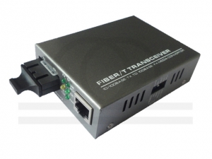 Media konwerter 100 Mb/s RF wolno-stojący, zasilanie USB, obsługa LFP, 10/100M Fast Ethernet
